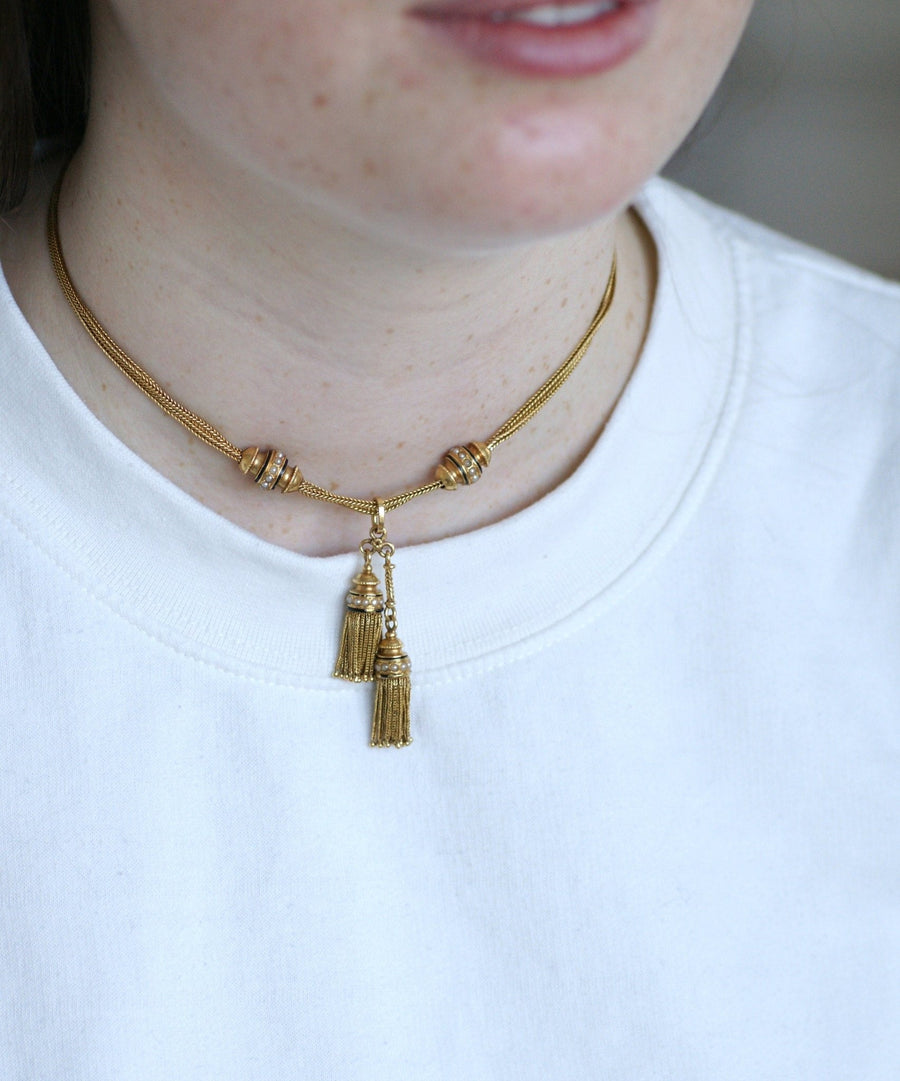 Neglected gold necklace with tassels - Penelope Gallery