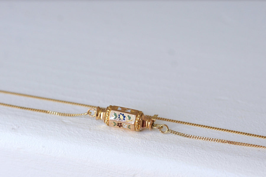 Gold necklace with regional enamel clasp, 19th century - Galerie Pénélope