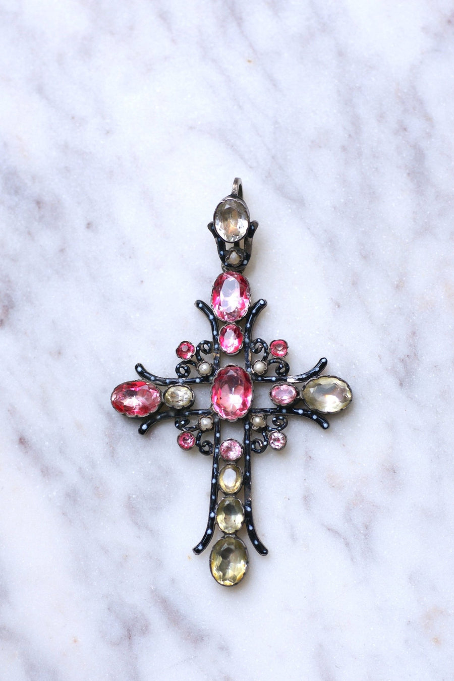 Antique cross in silver, enamel, and Rhine stones - Galerie Pénélope