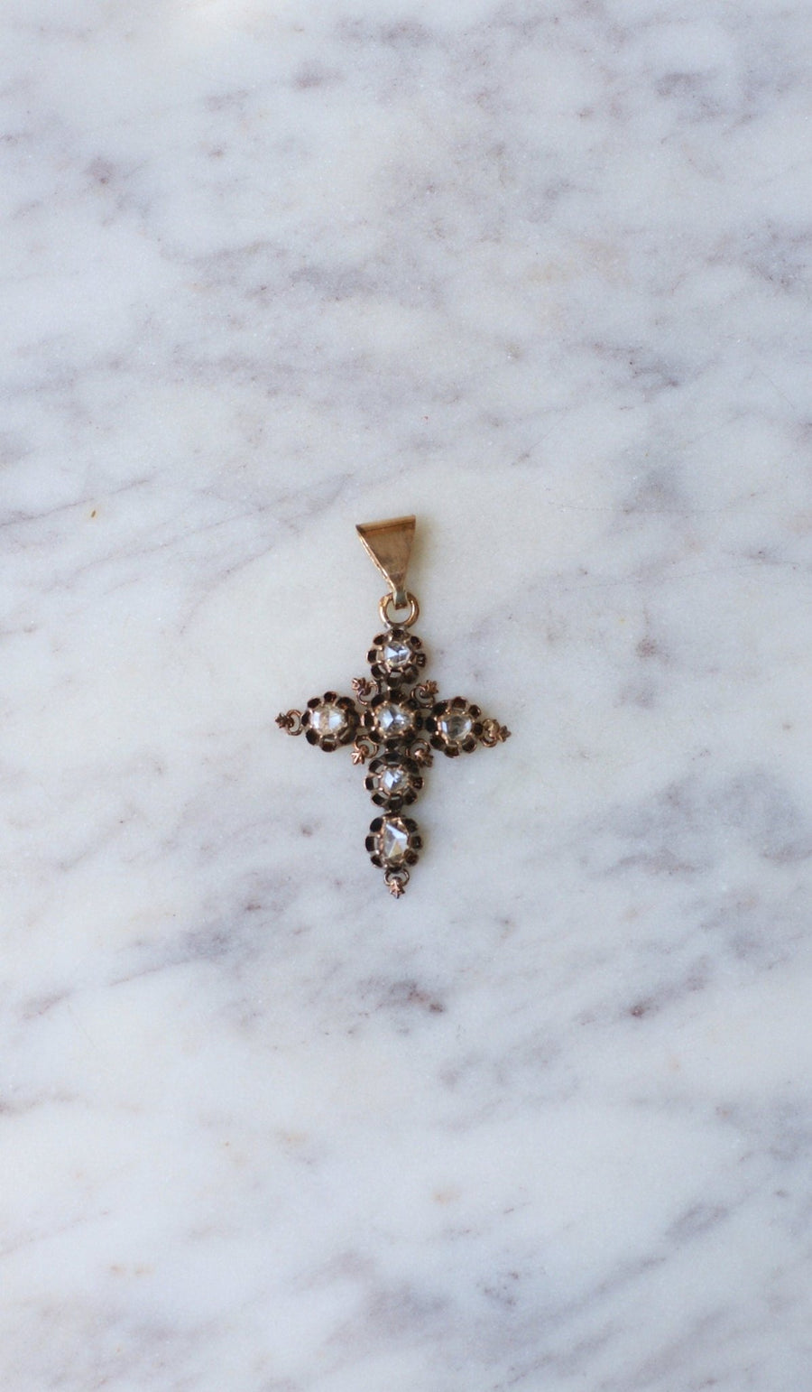 Antique cross in pink gold and diamonds - Penelope Gallery