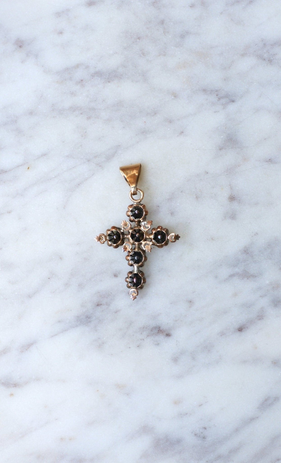 Antique cross in pink gold and diamonds - Penelope Gallery