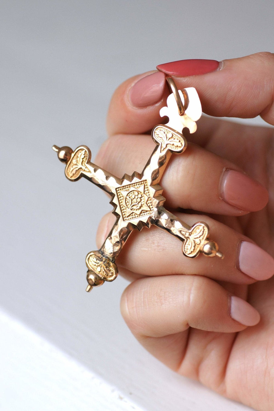 Antique regional Jeannette Cross in 18Kt pink gold - Galerie Pénélope