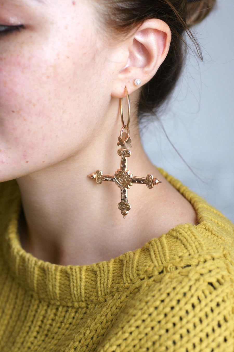 Antique regional Jeannette Cross in 18Kt pink gold - Galerie Pénélope