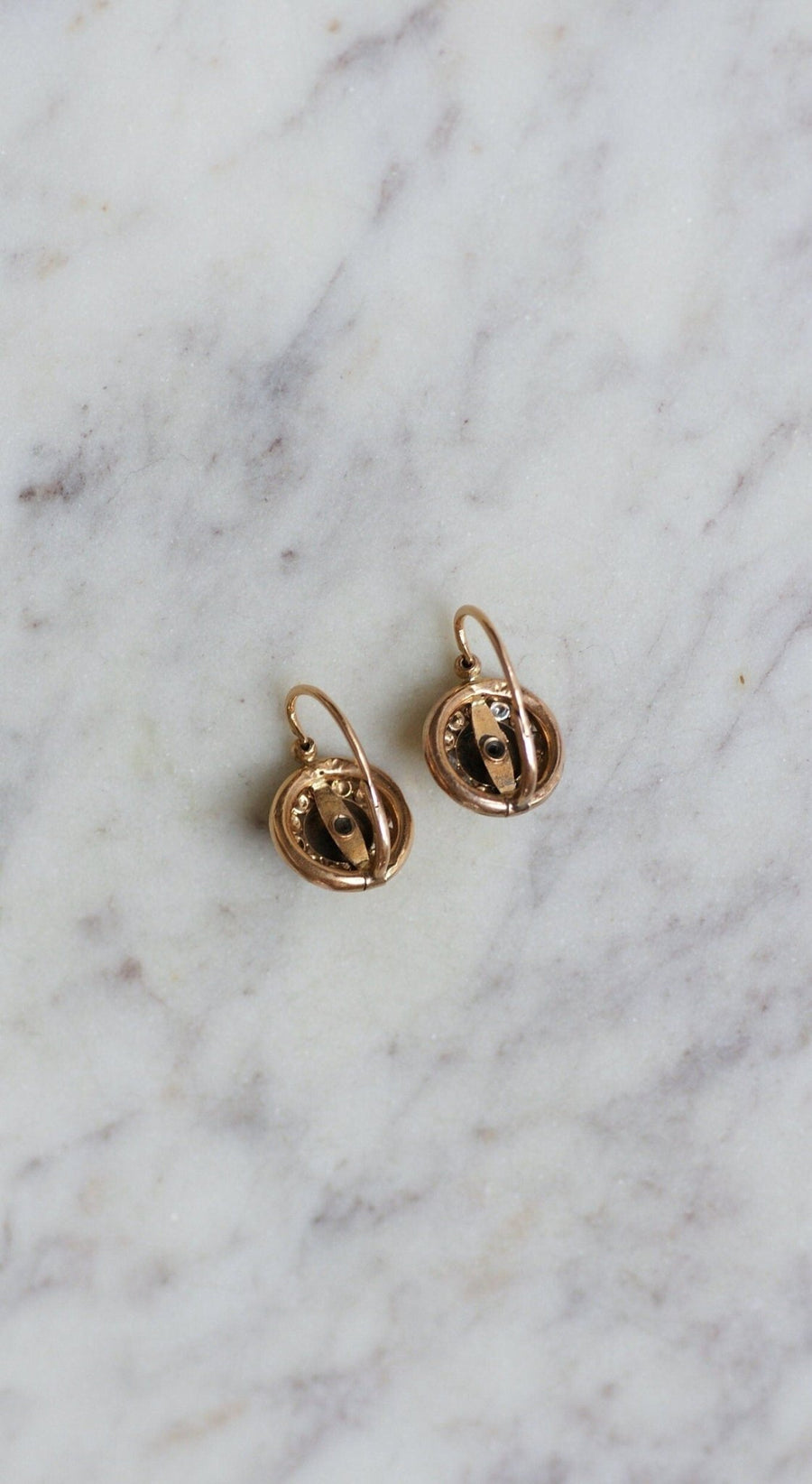Rose gold and pearl disc antique sleepers - Galerie Pénélope