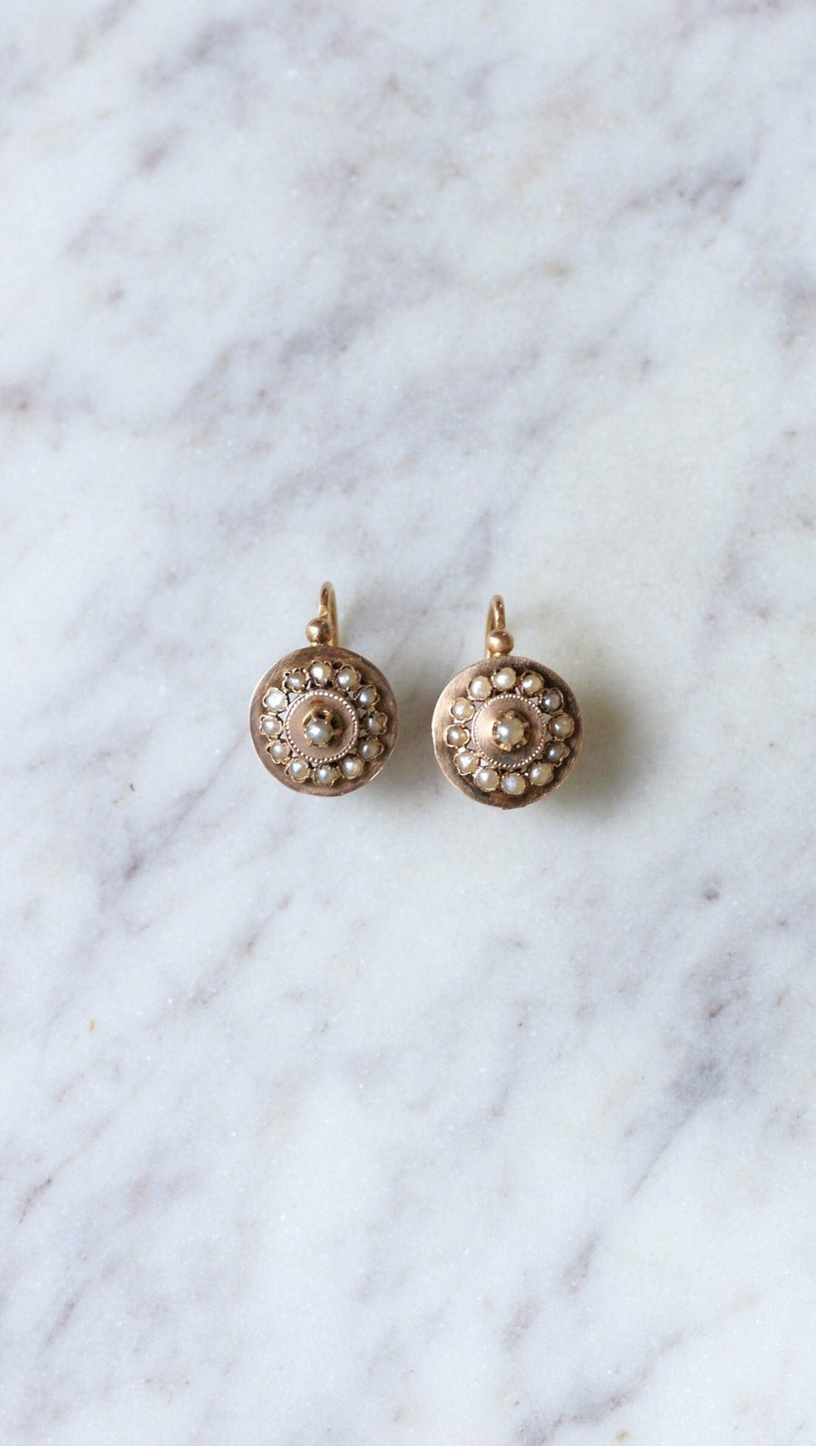 Rose gold and pearl disc antique sleepers - Galerie Pénélope
