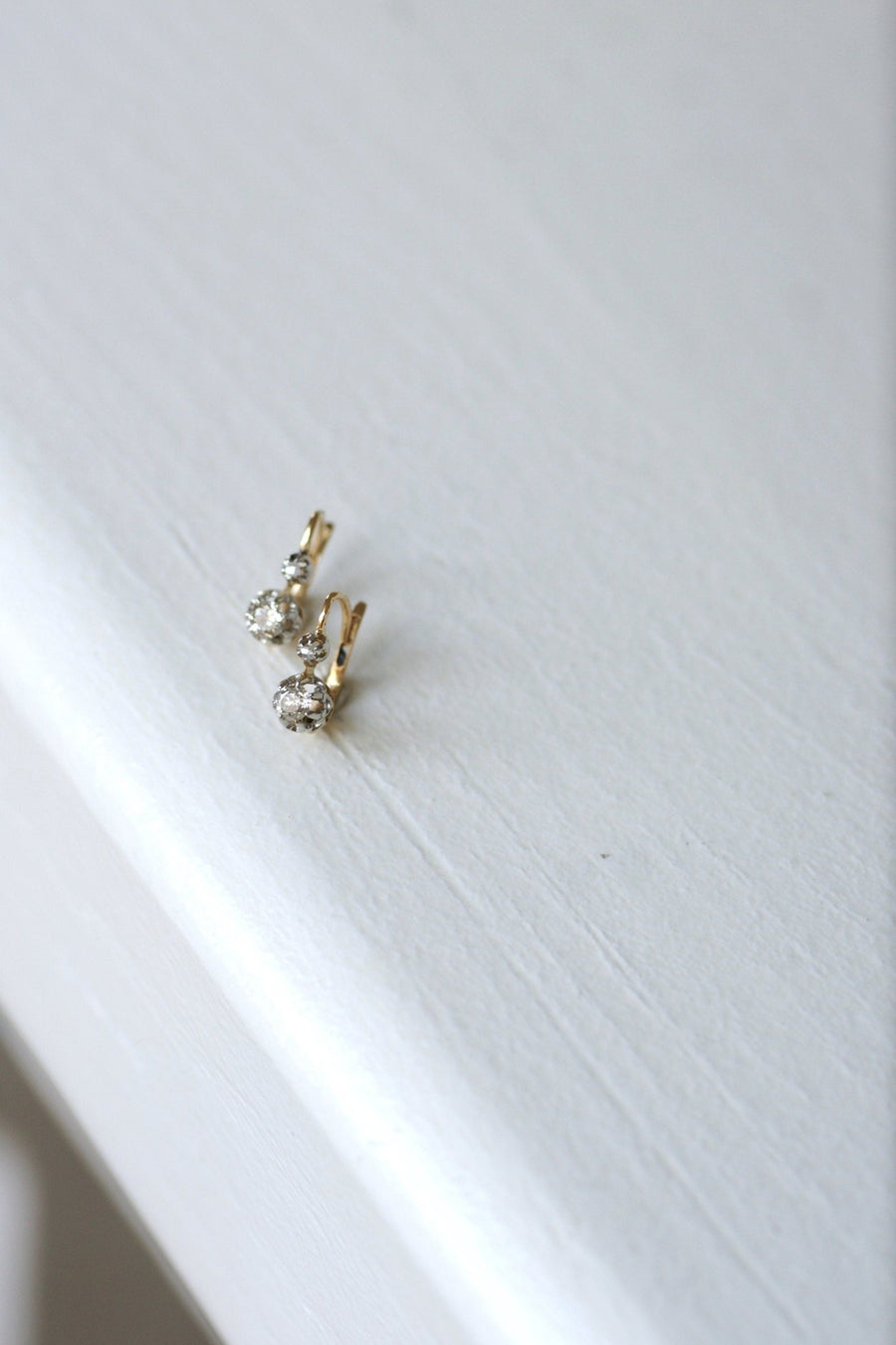 Antique gold, platinum, and diamond sleepers - Galerie Pénélope