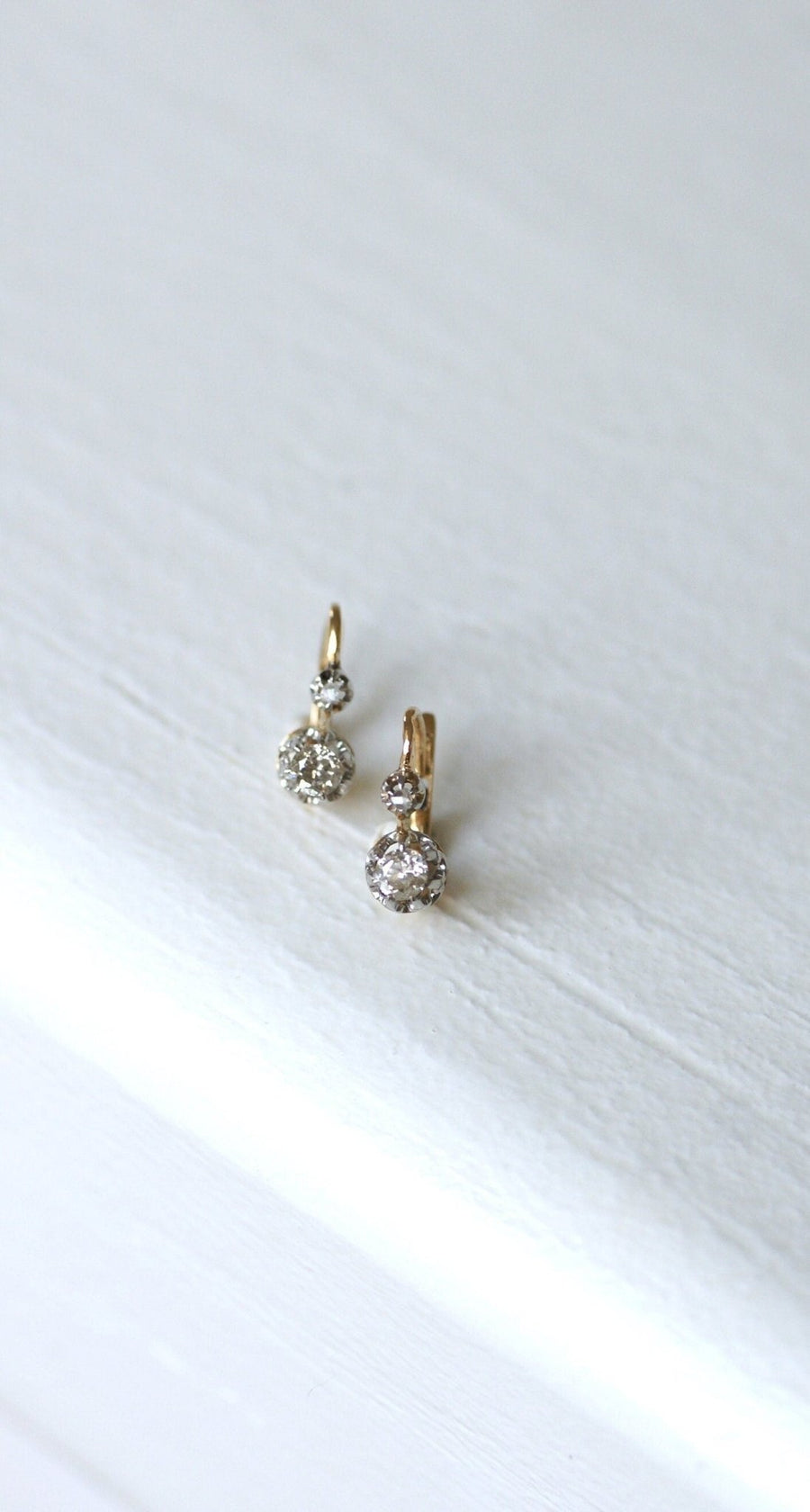 Antique gold, platinum, and diamond sleepers - Galerie Pénélope