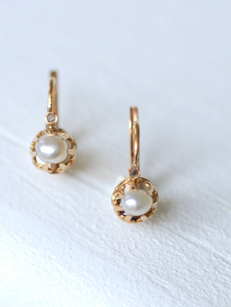 Rose gold and fine pearls sleepers - Galerie Pénélope