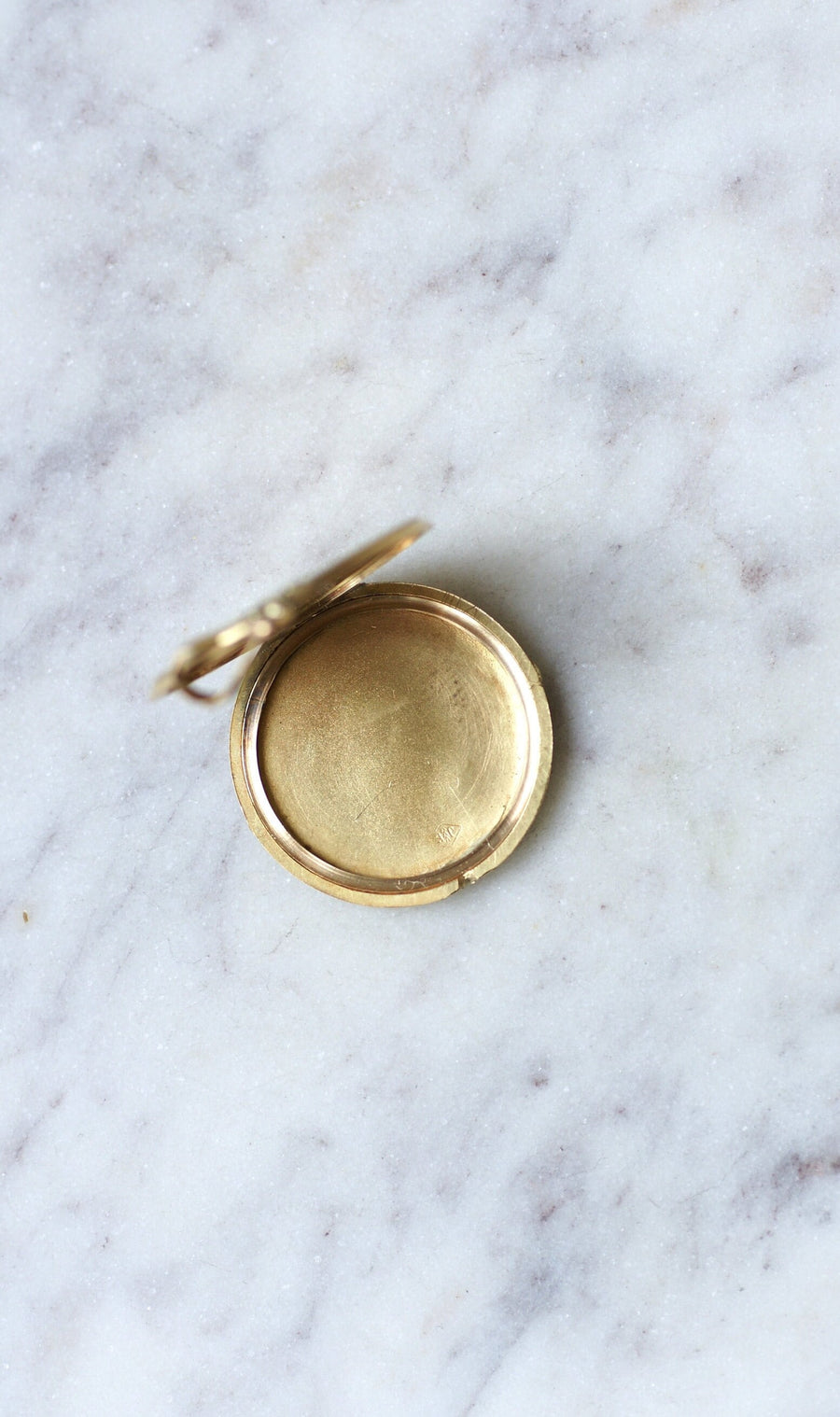 Medallion Opening Belle Epoque Garland Yellow gold