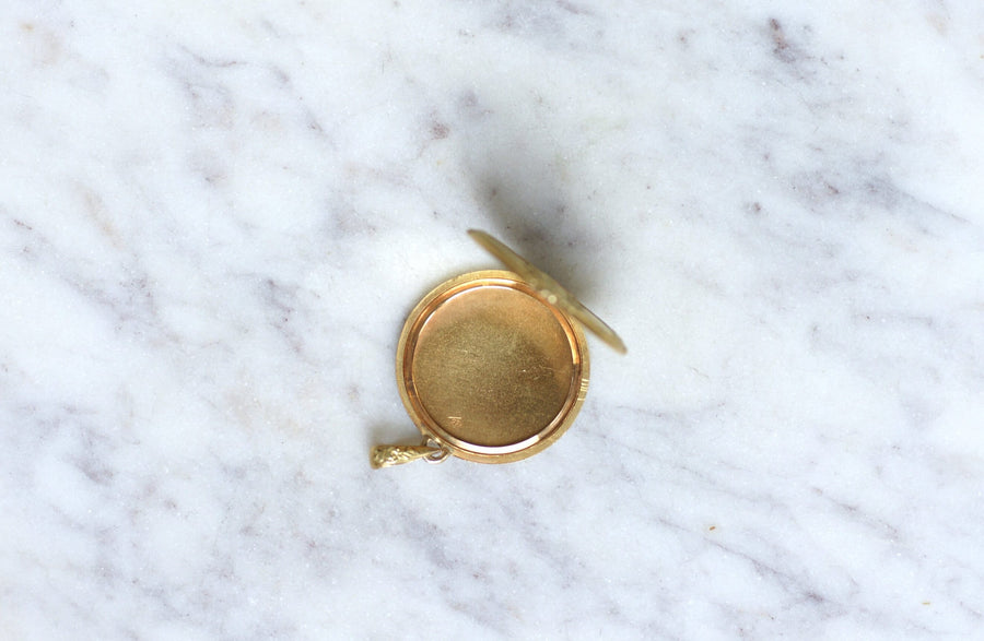 Medallion Opening Belle Epoque Garland Yellow gold
