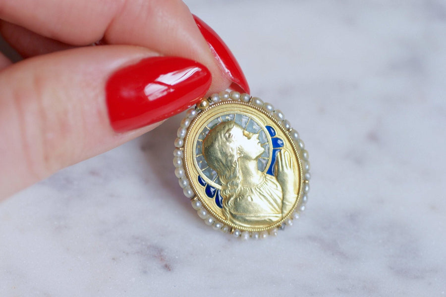 Antique medal in gold, Virgin Mary, enamel, and pearls - Galerie Pénélope