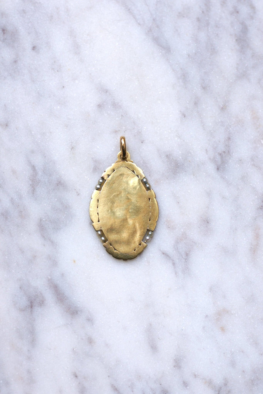 Ancient Virgin Mary medal in gold and fine pearls - Galerie Pénélope