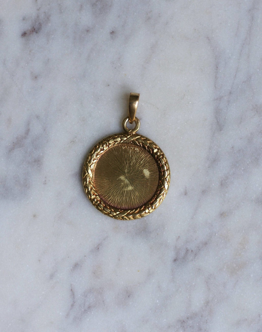 Augis love medal in yellow gold and diamonds - Galerie Pénélope