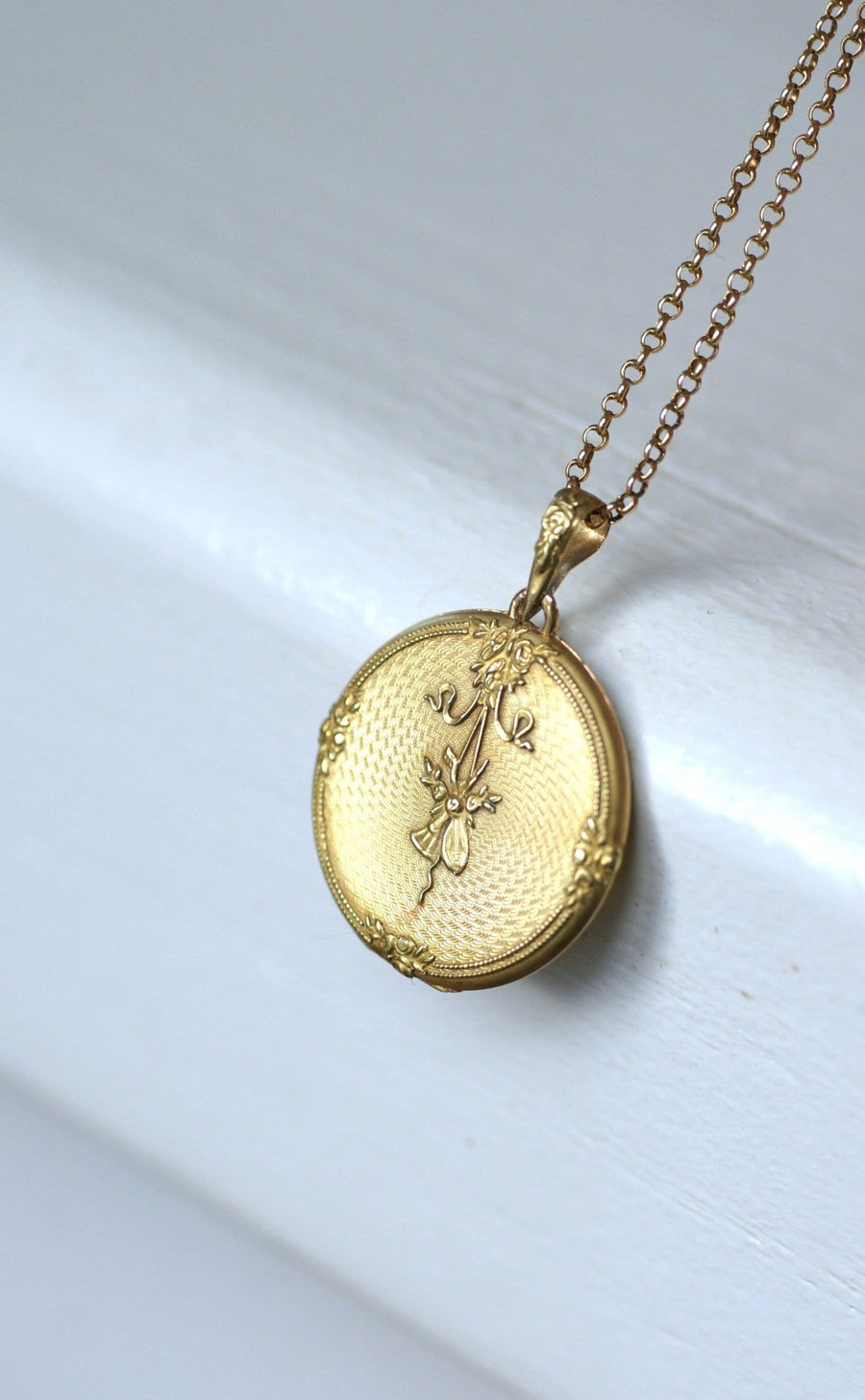 Medallion Opening Guirlande Yellow gold - Galerie Pénélope
