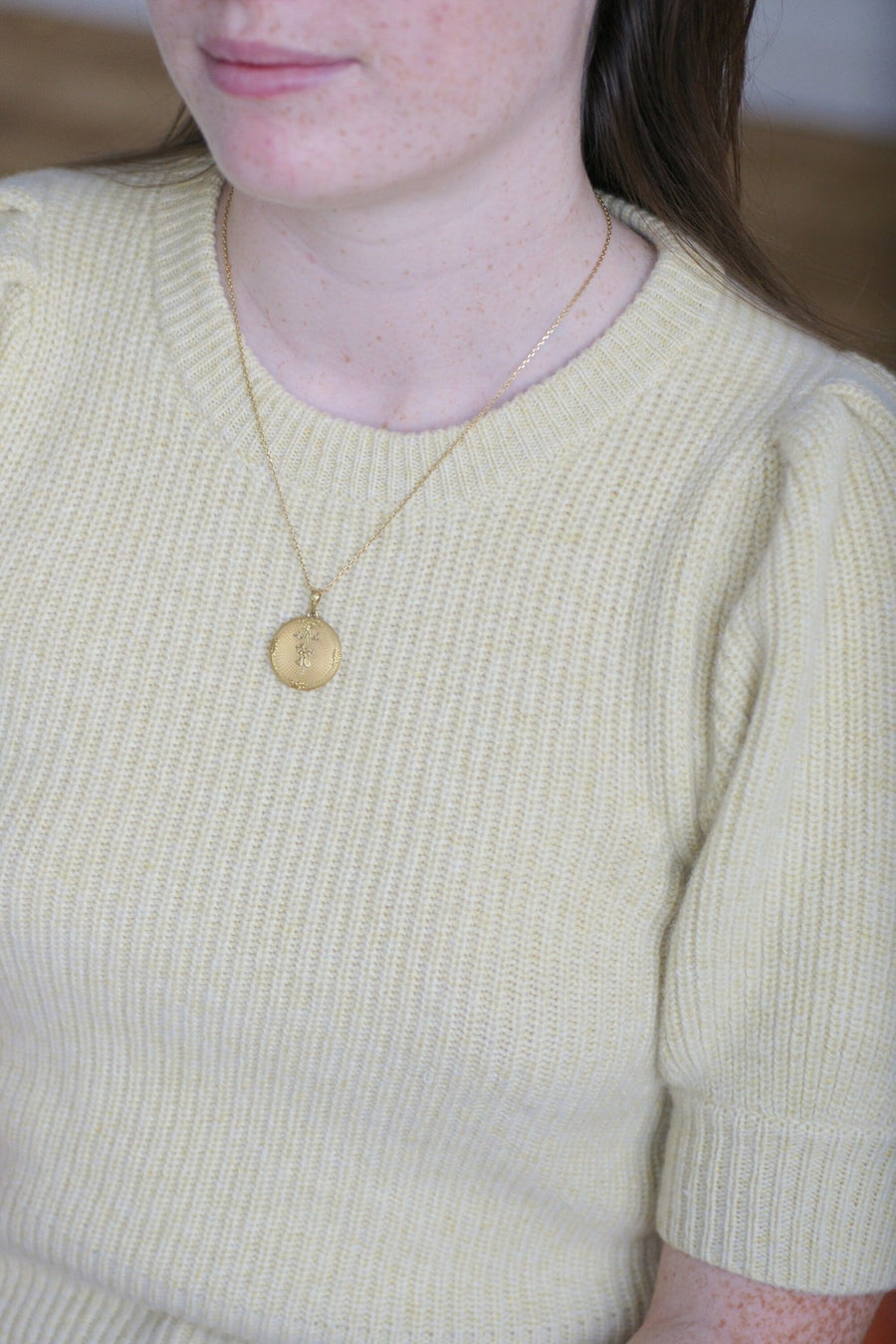 Medallion Opening Guirlande Yellow gold - Galerie Pénélope