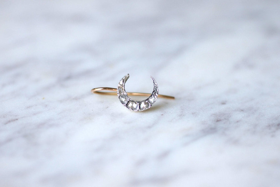 Antique gold and diamond crescent moon earring - Galerie Pénélope