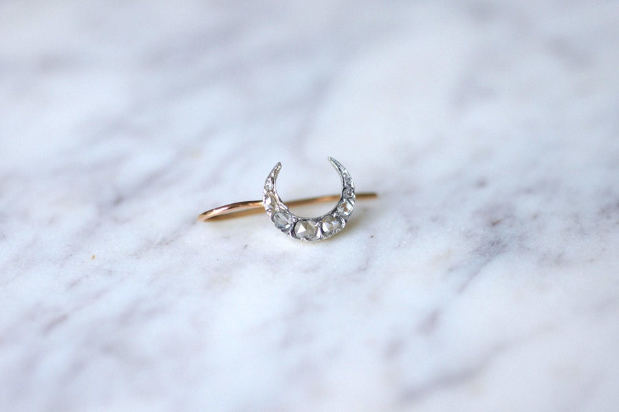 Antique gold and diamond crescent moon earring - Galerie Pénélope