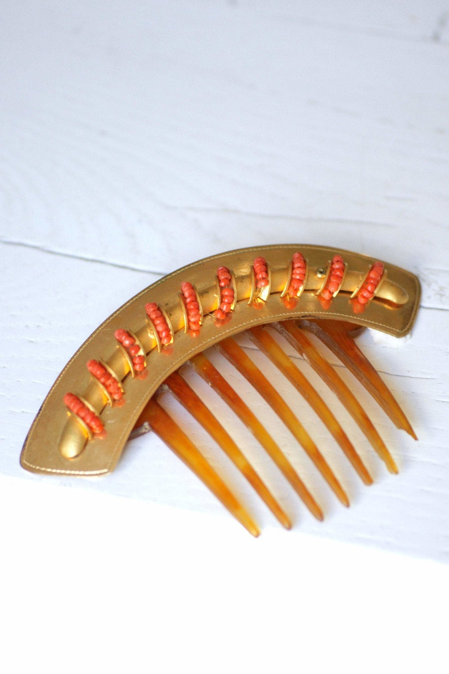Antique coral hair comb - Penelope Gallery