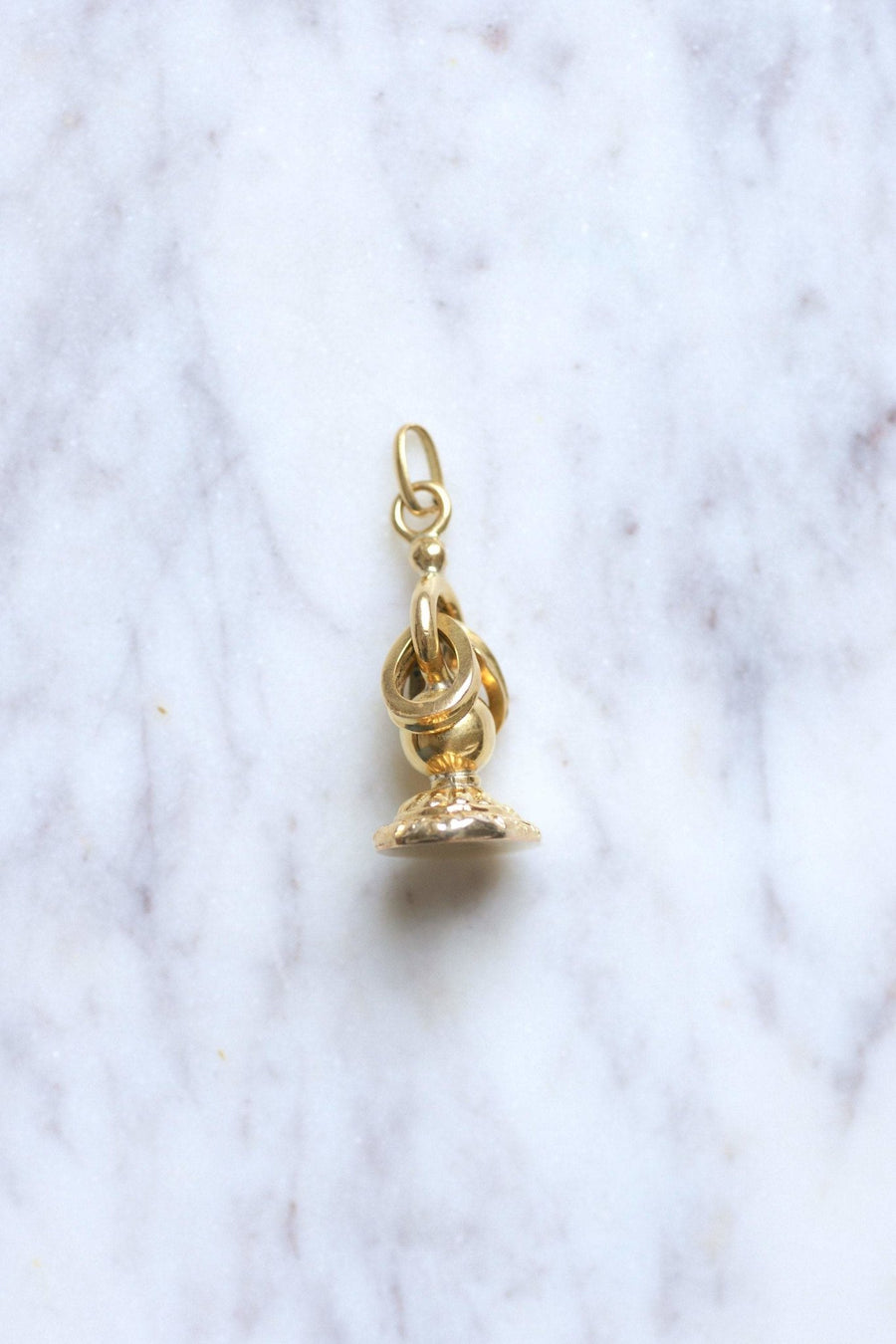 Antique Victorian Seal Pendant in Yellow Gold - Penelope Gallery