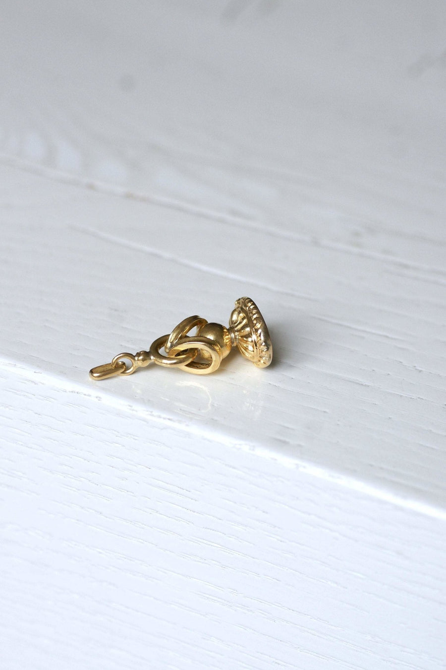 Antique Victorian Seal Pendant in Yellow Gold - Penelope Gallery