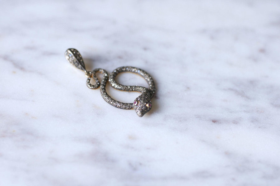 Antique coiled snake in vermeil and diamonds pendant - Galerie Pénélope