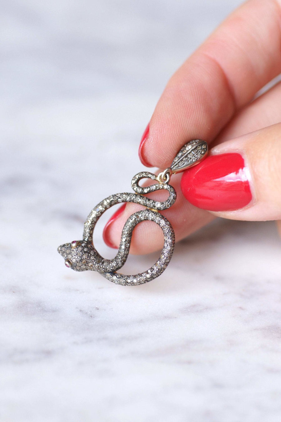 Antique coiled snake in vermeil and diamonds pendant - Galerie Pénélope