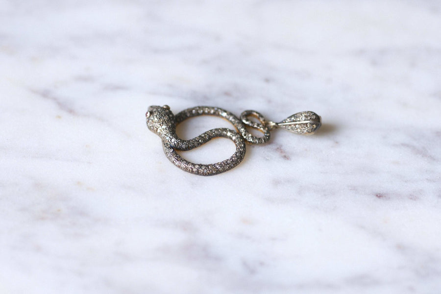 Antique coiled snake in vermeil and diamonds pendant - Galerie Pénélope