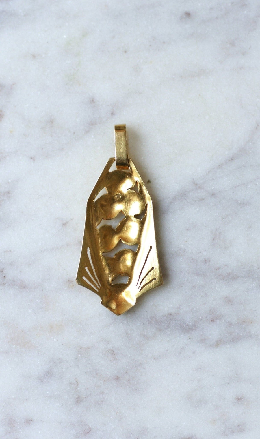 Yellow gold and enamel Art Deco flower pendant - Penelope Gallery