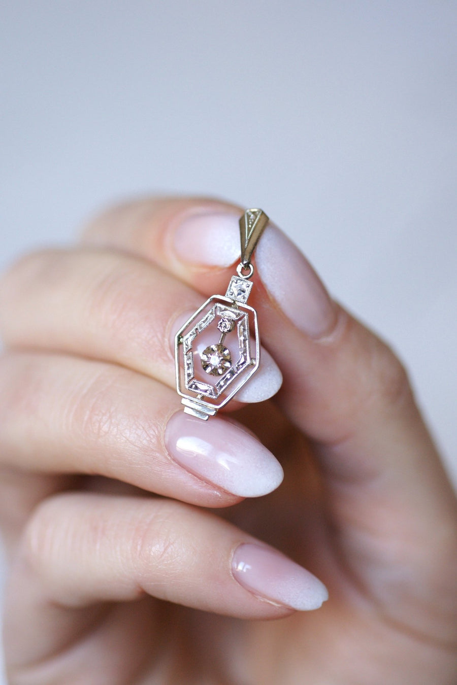 Art Deco gold, platinum and diamonds pendant - Galerie Pénélope