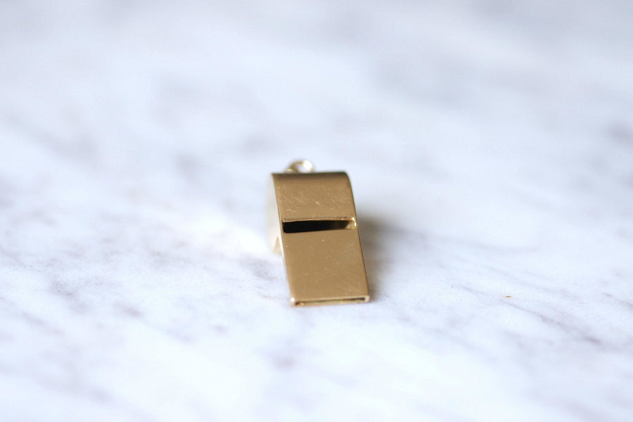 18Kt Yellow Gold Vintage Whistle Charm Pendant - Galerie Pénélope