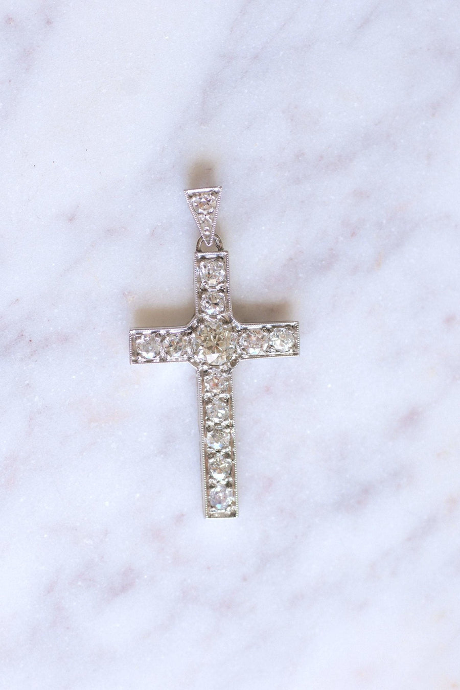 Art Deco cross pendant platinum and diamonds - Galerie Pénélope