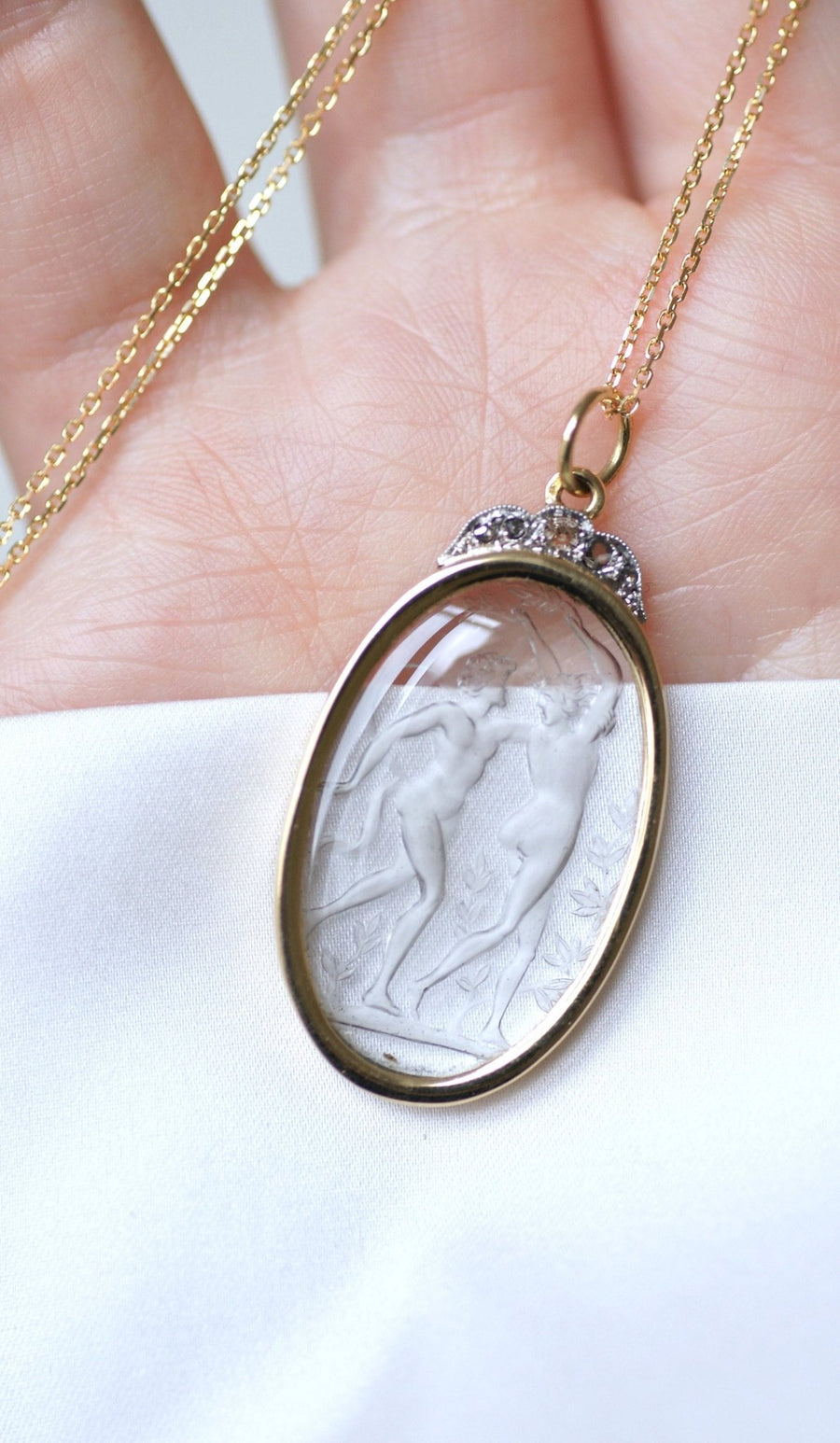 Rock crystal and diamond intaglio pendant - Galerie Pénélope