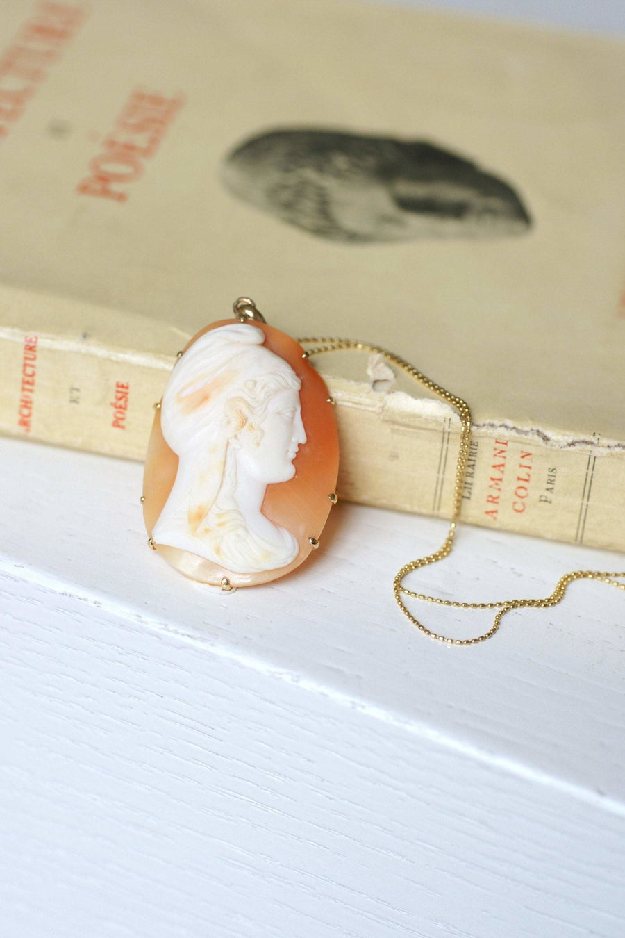 Marianne cameo shell pendant - Penelope Gallery