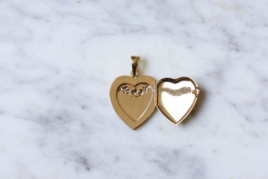 Antique heart opening medallion pendant in yellow gold - Galerie Pénélope