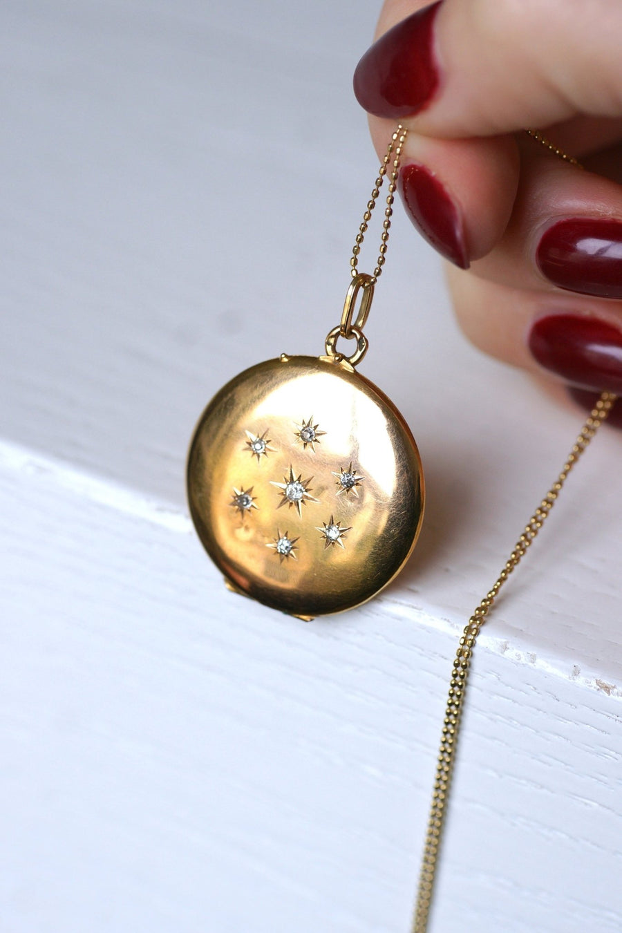 Antique round medallion pendant in yellow gold and diamonds - Galerie Pénélope
