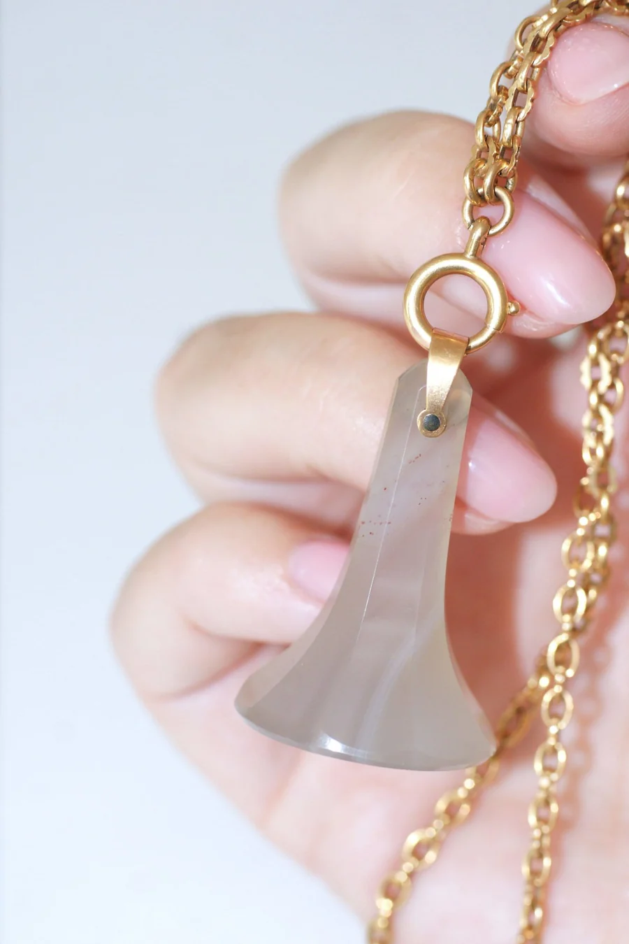Yellow gold and chalcedony seal pendant - Penelope Gallery