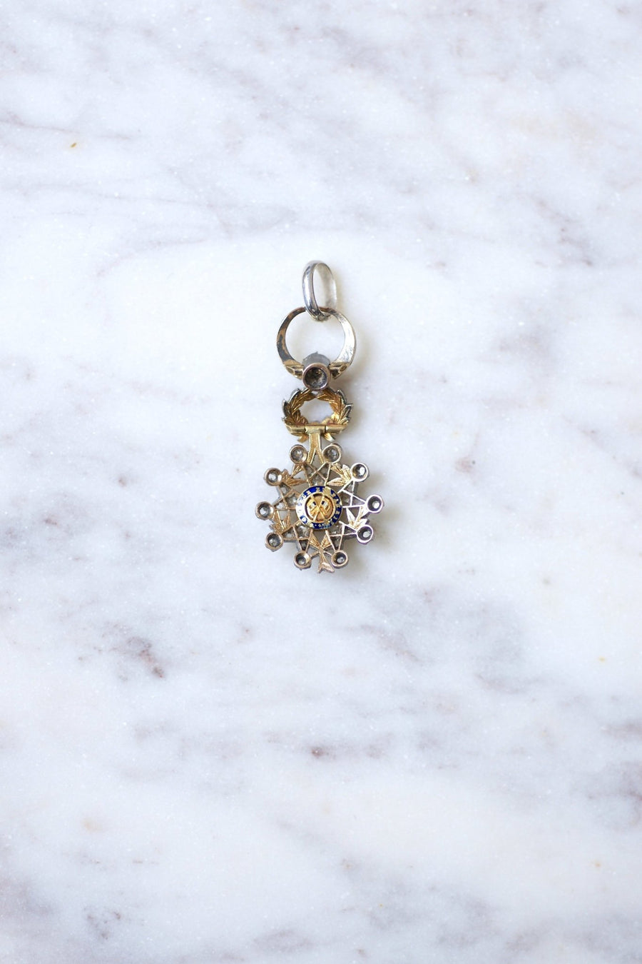 Gold, enamel and diamond Victorian Legion of Honor pendant - Galerie Pénélope