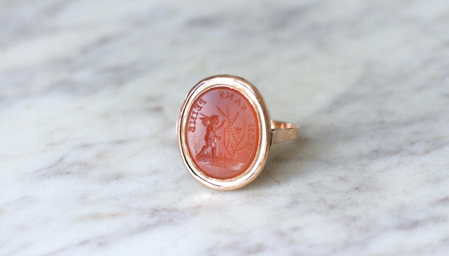 Bague Ancienne Intaille Cornaline sur Or Rose - Galerie Pénélope