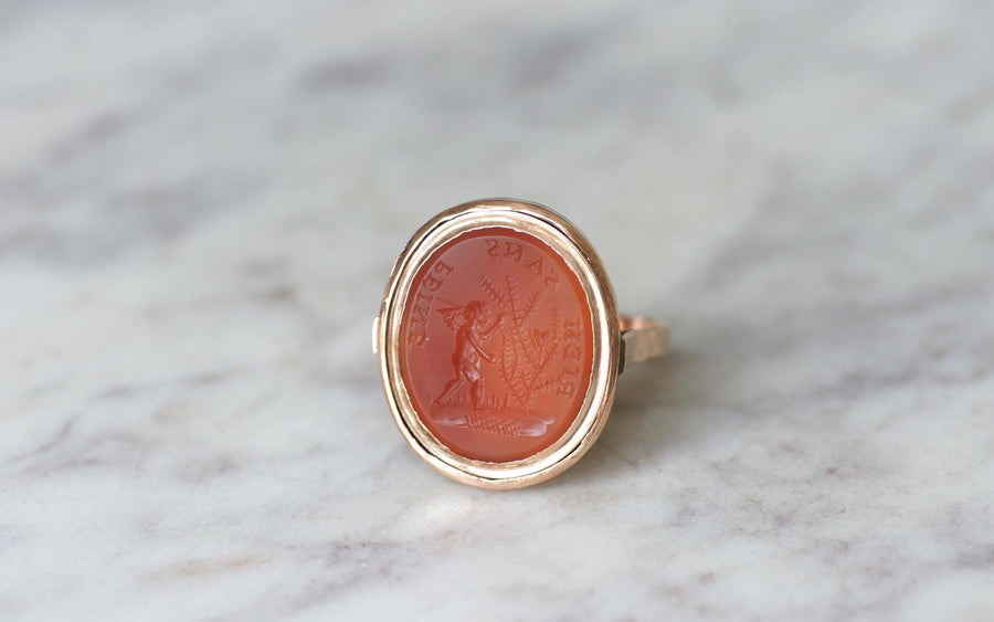 Bague Ancienne Intaille Cornaline sur Or Rose - Galerie Pénélope