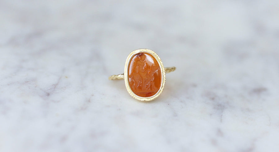 Bague ancienne intaille sur verre Diane - Galerie Pénélope