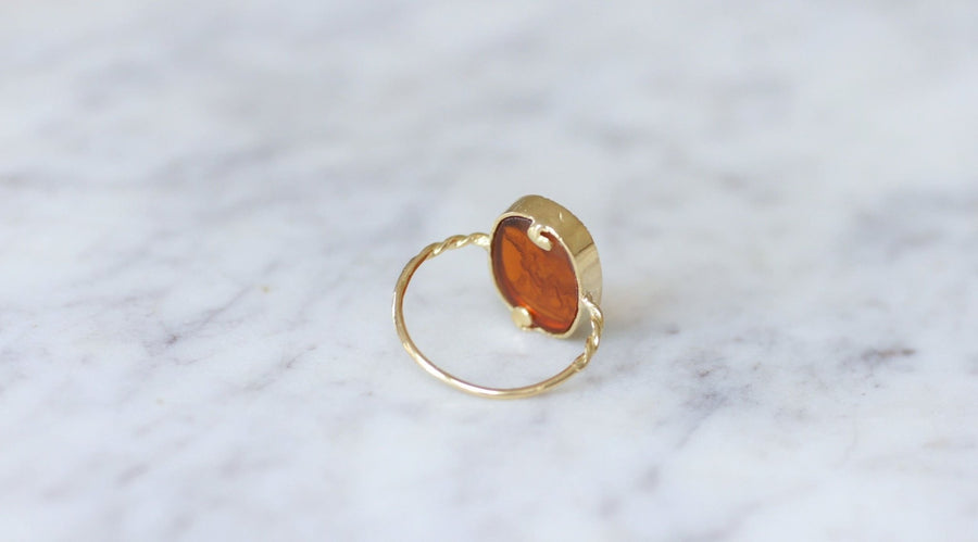 Bague ancienne intaille sur verre Diane - Galerie Pénélope