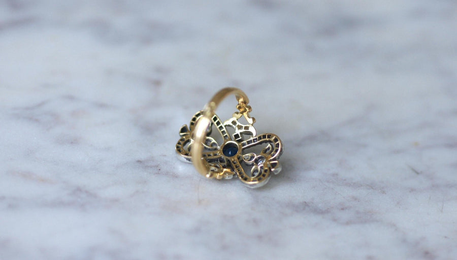 Bague Ancienne Saphir et Diamants sur Or Jaune et Argent - Galerie Pénélope