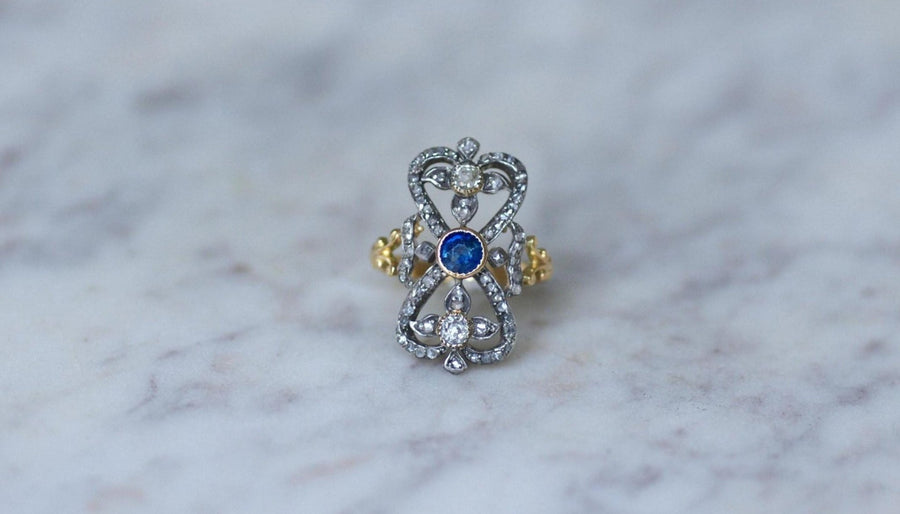 Bague Ancienne Saphir et Diamants sur Or Jaune et Argent - Galerie Pénélope