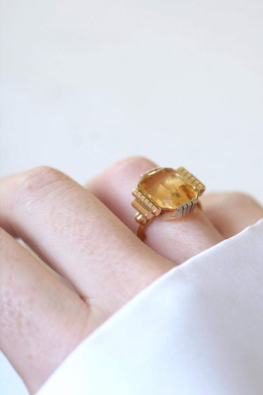 Bague Art Déco Citrine sur Or Jaune et Blanc - Galerie Pénélope