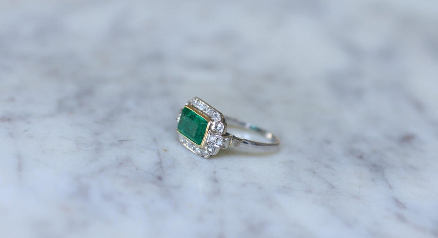 Bague Art déco Emeraude Colombienne 1.70 Cts et diamants - Galerie Pénélope