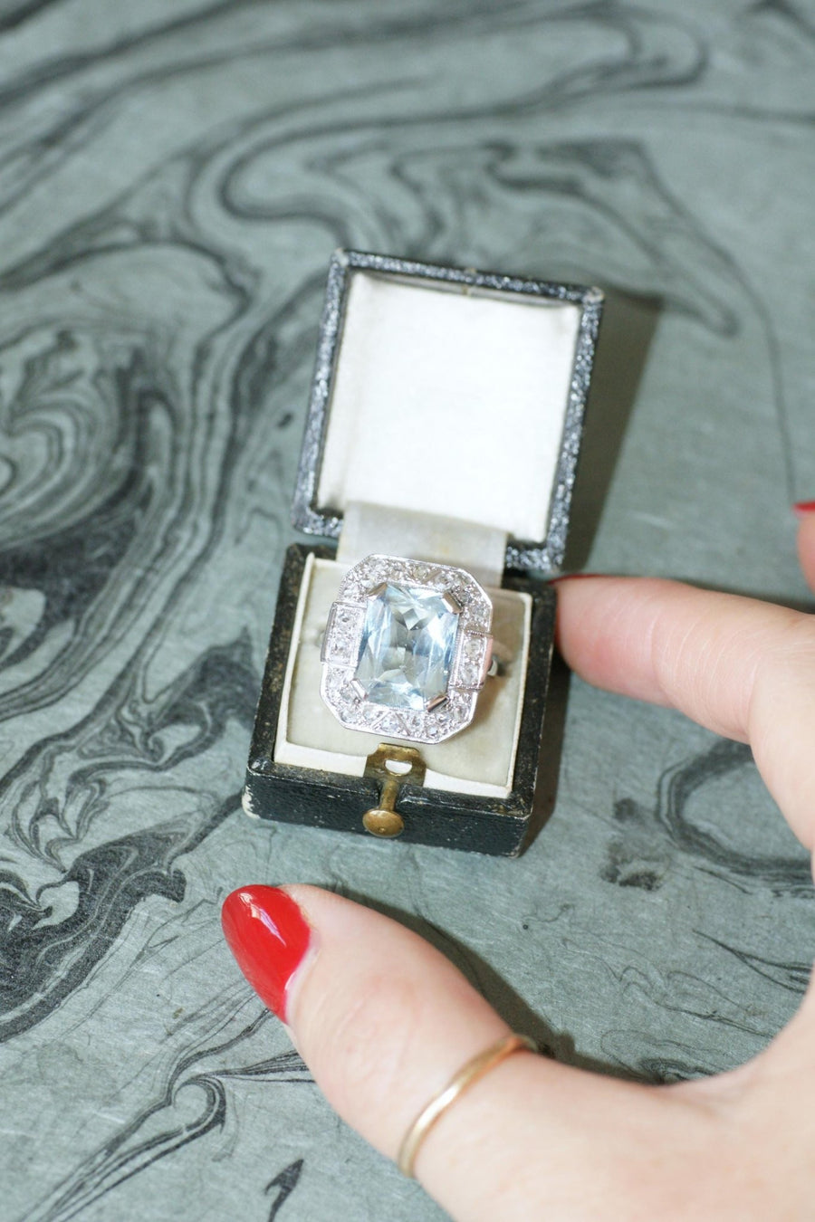 Bague Art Déco Octogonale Aigue - Marine 4,90 Cts et Diamants - Galerie Pénélope
