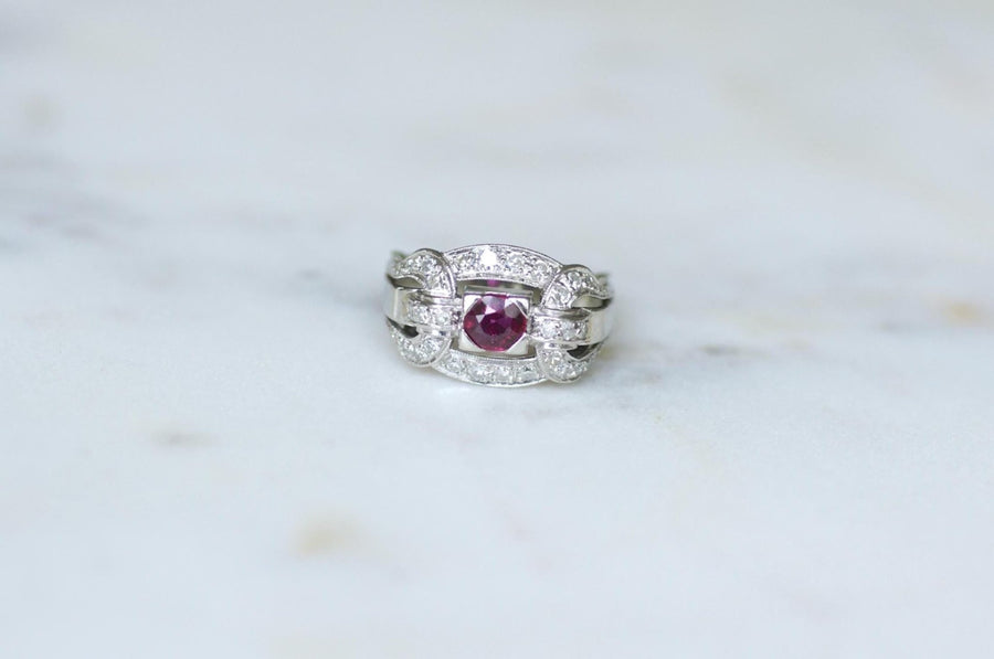Bague Art Déco Rubis et Diamants sur Platine - Galerie Pénélope