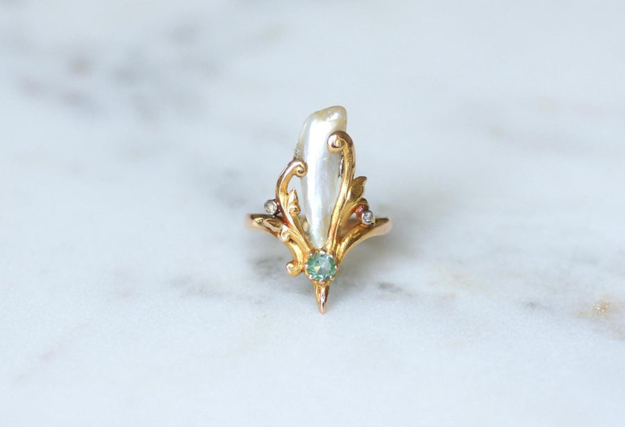 Bague Art Nouveau Perle Fine Baroque Emeraude et Diamants - Galerie Pénélope