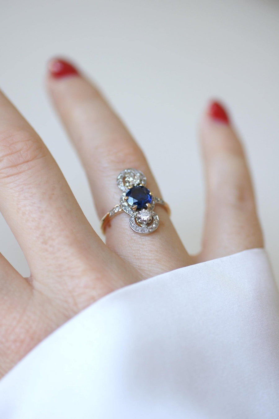 Bague Belle Epoque Saphir 1,18 Cts et Diamants - Galerie Pénélope