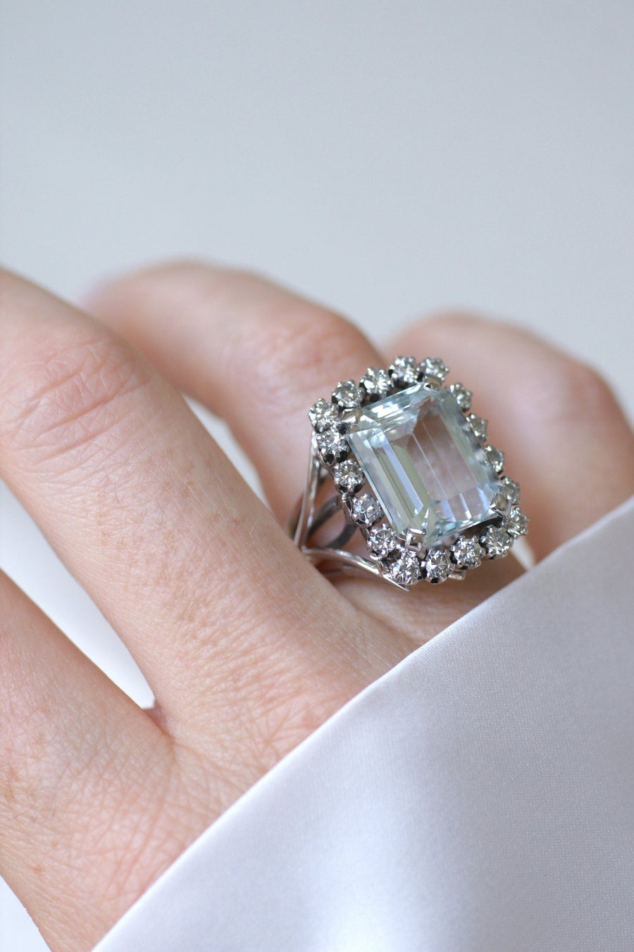 Bague Cocktail Aigue Marine et Diamants - Galerie Pénélope